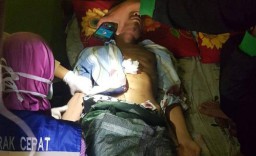 Ditinggal Istri dan Anak, Pria asal Surabaya Tusuk Perutnya Sendiri