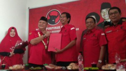 Whisnu Daftar Calon Penerus Risma, Ketua PDIP: Memberikan Contoh