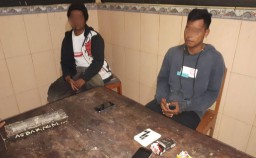 Razia Malam, Polisi Amankan 2 Tersangka Bawa Sabu di Pamekasan Madura