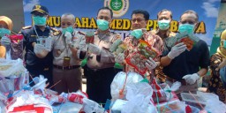 59 Paket Benih Tanaman Tanpa Dokumen dari 16 Negara Dimusnahkan