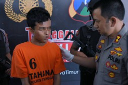 Ancam Sebar Foto dan Video Bugil Seorang Pelajar, Pemuda ini Diamankan