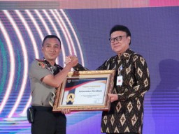 Polrestabes Surabaya Raih Penghargaan Pelayanan Prima dari Kemenpan RB