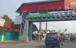 Ketika Risma Diminta Maju Lagi dan Harapan Dahlan Iskan untuk Surabaya