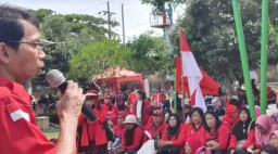 Mendadak PDIP Surabaya Rangkul Milenial dan Perempuan, Mengapa?