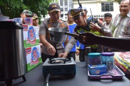 Bersama Forkopimda, Kapolres Trenggalek Cek Peralatan Siaga Bencana