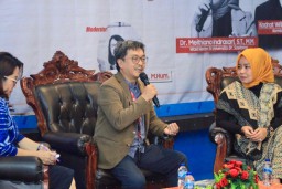 Gelar Sosialisasi Persaingan Usaha di Unitomo, Ini Harapan KPPU