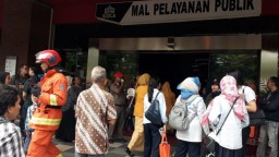 Lantai Dua Siola Surabaya Terbakar, Mal Pelayanan Publik Ditutup