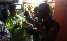 Penjualan Miras Oplosan di Baratajaya Surabaya Digerebek