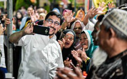 Foto: Giliran Machfud Arifin Gali Aspirasi Warga Simo Pomahan Baru