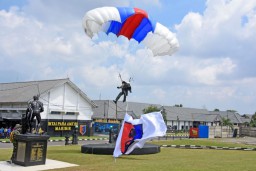 Asah Kemampuan, Prajurit Yontaifib 2 Marinir Terjun Free Fall