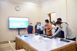 Rumah Dinas Gubernur Khofifah Disulap Jadi Command Center Covid-19