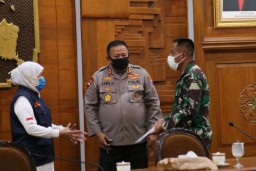 Penyebaran Corona di Surabaya Meluas, Polisi akan Buka Tutup Jalan