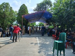 Anak Mamiek 'Srimulat' Cerita Perjuangan Ayahnya Bareng Didi Kempot