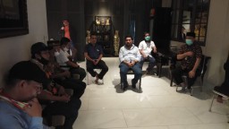 Diwaduli Pedagang, Machfud Arifin Bicara Masa Depan Pasar di Surabaya