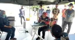 Dua Mobil PCR Bantuan BNPB Dialihkan ke Daerah Lain, Risma Marah
