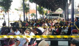 Ratusan Kepala Sekolah hingga Guru di Surabaya Ikuti Rapid Test Gratis