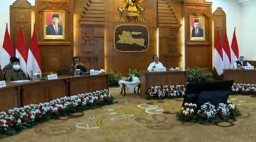 Jokowi Deadline Angka Positif Covid-19 di Jatim Dua Minggu Lagi Turun