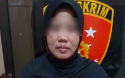 Ajak Anak Mencuri Dompet, Emak-emak di Surabaya Diamankan