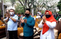 Duel 'El Clasico' di Pilkada Gresik 2020