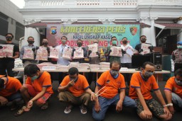 Sindikat Produsen Upal 18 Miliar Antar Provinsi Dibongkar di Surabaya