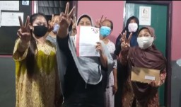 Dengan Santun Warga Tanggapi Surat Risma: Maaf Bu, Pilihan Kita Beda