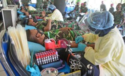 Bantu PMI di Masa Pandemi, Ratusan Prajurit Marinir Gelar Donor Darah