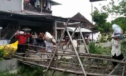 Pilihan Pembaca: Keluarga Habib Hasan Bagikan Bantuan hingga Bunker Tegalsari