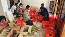 Masjid Untag Bagikan Sembako Gratis Bagi Warga Surabaya yang Tengah Isoman