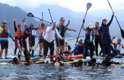 Pemkab Trenggalek Kenalkan Potensi Wisata Pantai dengan Paddle Board