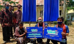 Bersama Bangun Negeri, Karyawan XL Axiata Salurkan Donasi Pendidikan