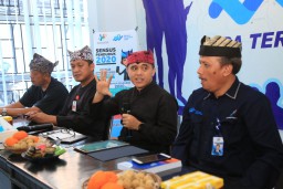 Bupati Anas Minta Camat hingga ASN Sosialisasikan Sensus Penduduk 2020