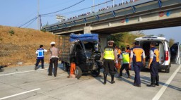 'Duel' Pikap di Tol Gempol-Pasuruan, 3 Orang Luka Berat