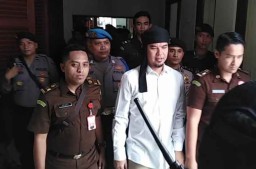 Kali Ini Sidang Ahmad Dhani Didatangi Bawaslu, Ada Apa?