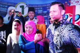 Kunjungi Khofifah, AHY: Ini Evaluasi Pilpres 2019