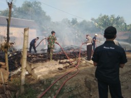 Lantaran Tak Dibelikan HP, Pemuda di Ponorogo Nekat Bakar Rumahnya