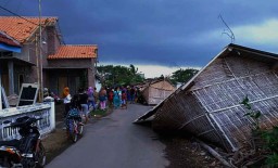 Diterjang Puting Beliung, Puluhan Rumah di Probolinggo Rusak