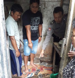 Tragis, Kakek di Banyuwangi Tewas dengan Pisau Menancap di Perut