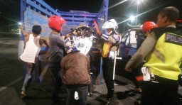 Gerebek Balap Liar di Surabaya, Polisi Amankan Ratusan Motor