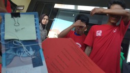 Pukul Polisi Saat Ditangkap, Bandit Pembobol 12 Rumah Didor Kakinya   