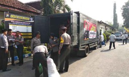 Polisi di Madiun Kirim Bantuan untuk Korban Gempa Lombok
