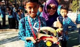 Siswa SD di Banyuwangi Ikuti Lomba Robot Kreasi