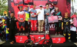 Pembalap Indonesia Raih Juara pada Banyuwangi Internasional BMX 2018