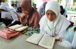 Ratusan Santri Ramaikan Lomba Tartil dan Nasyid  di Banyuwangi