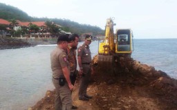 Diprotes Warga, Pemkab Hentikan Proyek Reklamasi Pantai di Banyuwangi