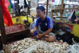 Awal Ramadan, Harga Bahan Pokok di Surabaya Masih Stabil  