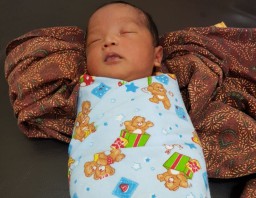 Subhanallah, Bayi Laki-laki Ditemukan Muadzin di Mihrab Masjid