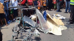 Disenggol Bus, Penumpang Becak Tewas Terjungkal 