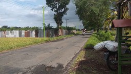 Warga Dihantui Begal Bertopeng di Jalan Sawah