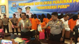 Video: Polda Jatim Gagalkan Penyelundupan Benih Lobster ke Luar Negeri