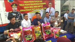 Polda Jatim Ungkap Sindikat Pemalsuan Merek Beras 